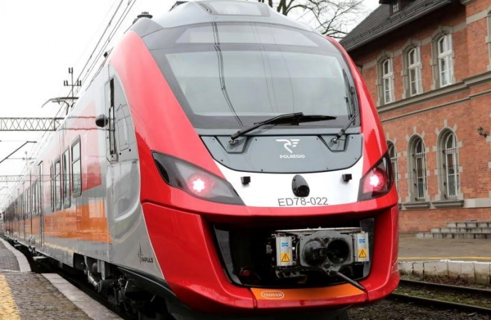 Województwo warmińsko-mazurskie planuje od 10 grudnia 2023 roku uruchomienie nowych połączeń kolejowych.